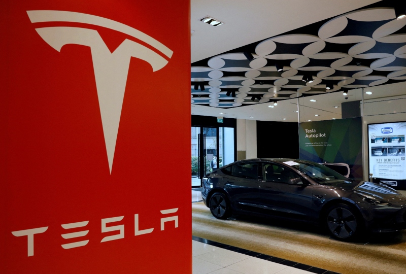 Tesla sales plummet in Europe
